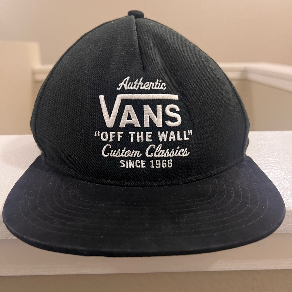 Vans Cap | Off The Wall | Black Snapback Ball Cap Hat | The Original since 1966